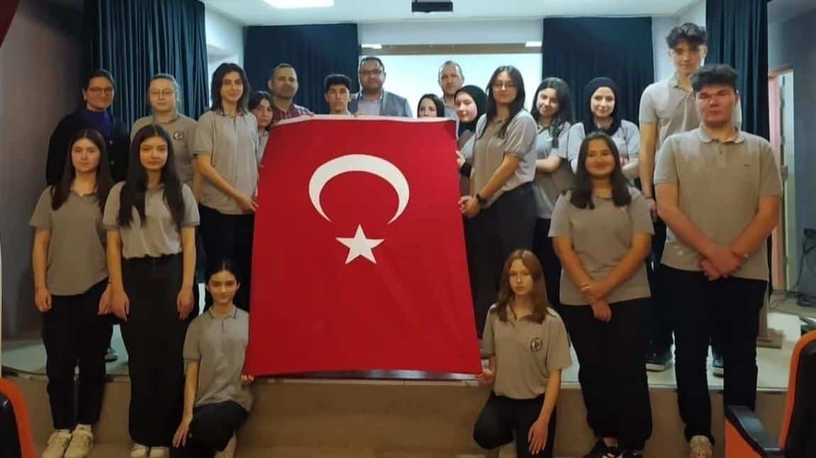 12 Mart İstiklal Marşının Kabulü ve Mehmet Akif Ersoy'u Anma Programını okulumuzda coşkuyla gerçekleştirdik.